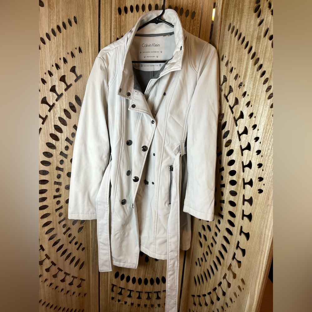 Calvin Klein Women’s Water Resistant Belted Trench Coat – Light Cream XL